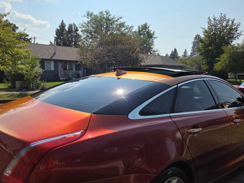 Used 2014 Jaguar XJ Sedan 4D image 5