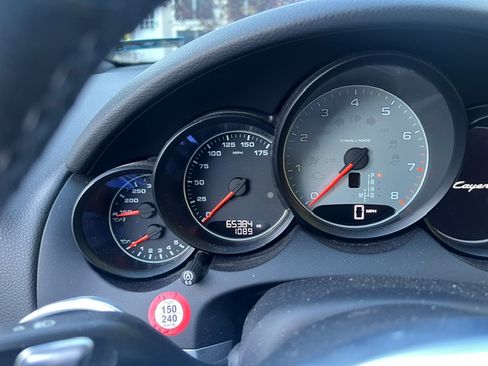 Used 2016 Porsche Cayenne S AWD/4WD image 9