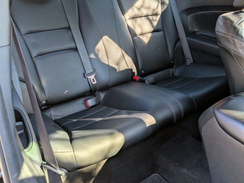 Used 2016 Honda Accord Touring image 11