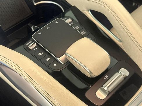 Used 2024 Mercedes-Benz GLS 450 4MATIC image 8