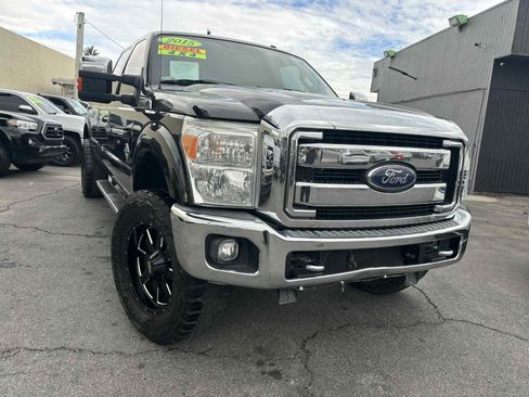 Used 2015 Ford F350 Lariat w/ Chrome Package image 4