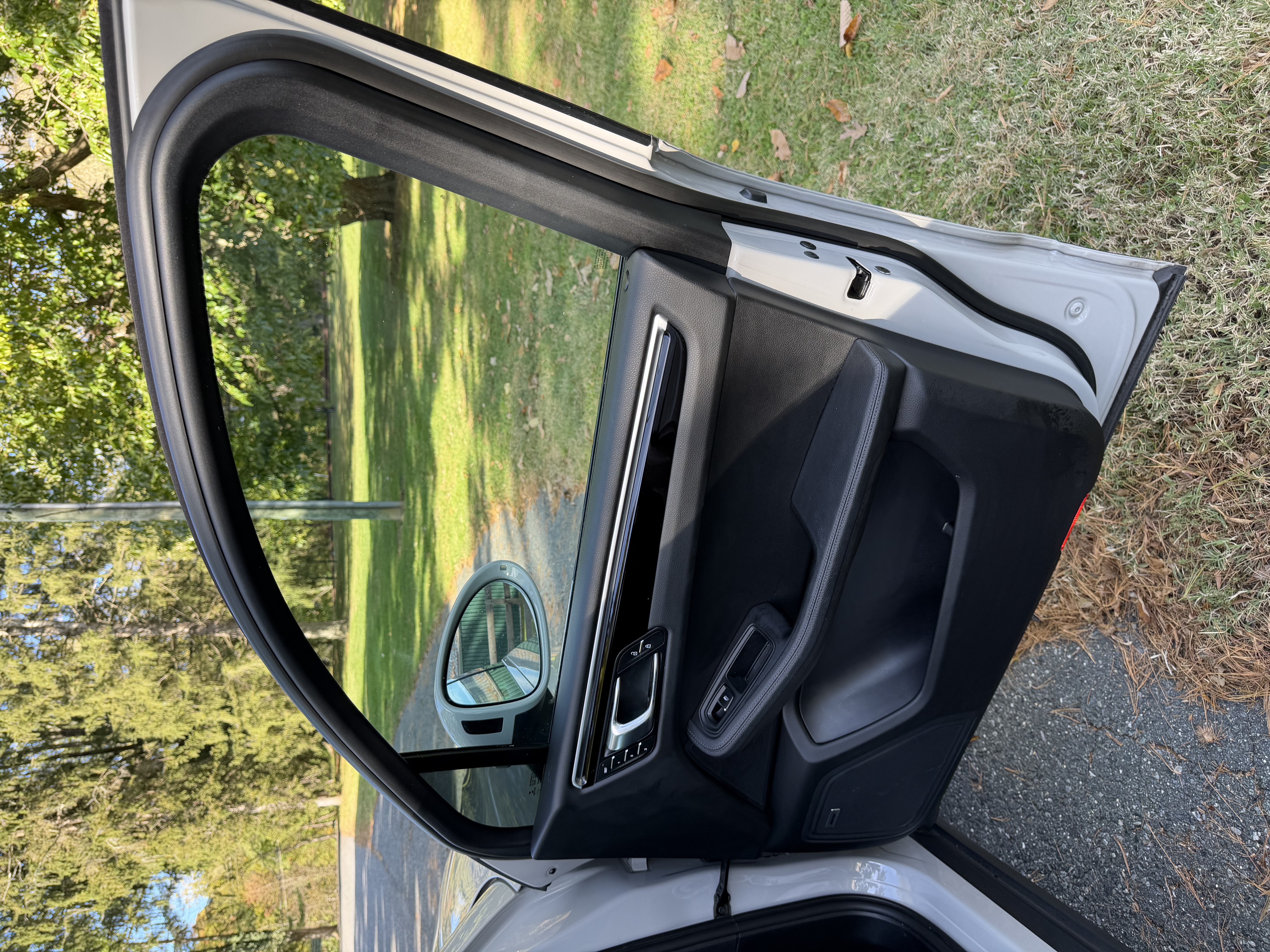 Used 2020 Porsche Macan S AWD/4WD image 12