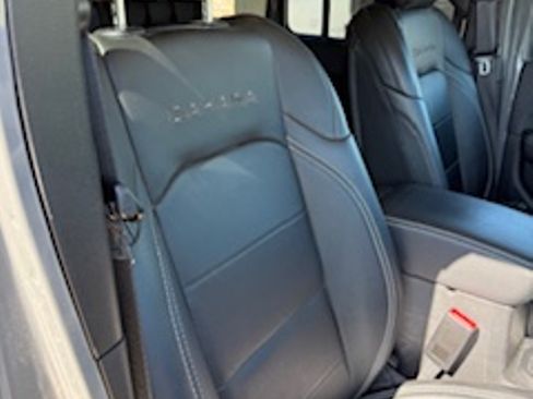 Used 2021 Jeep Wrangler Unlimited Sahara image 20