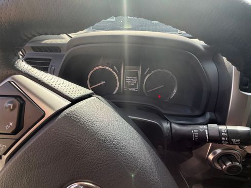 Used 2024 Toyota 4Runner Limited AWD/4WD image 6