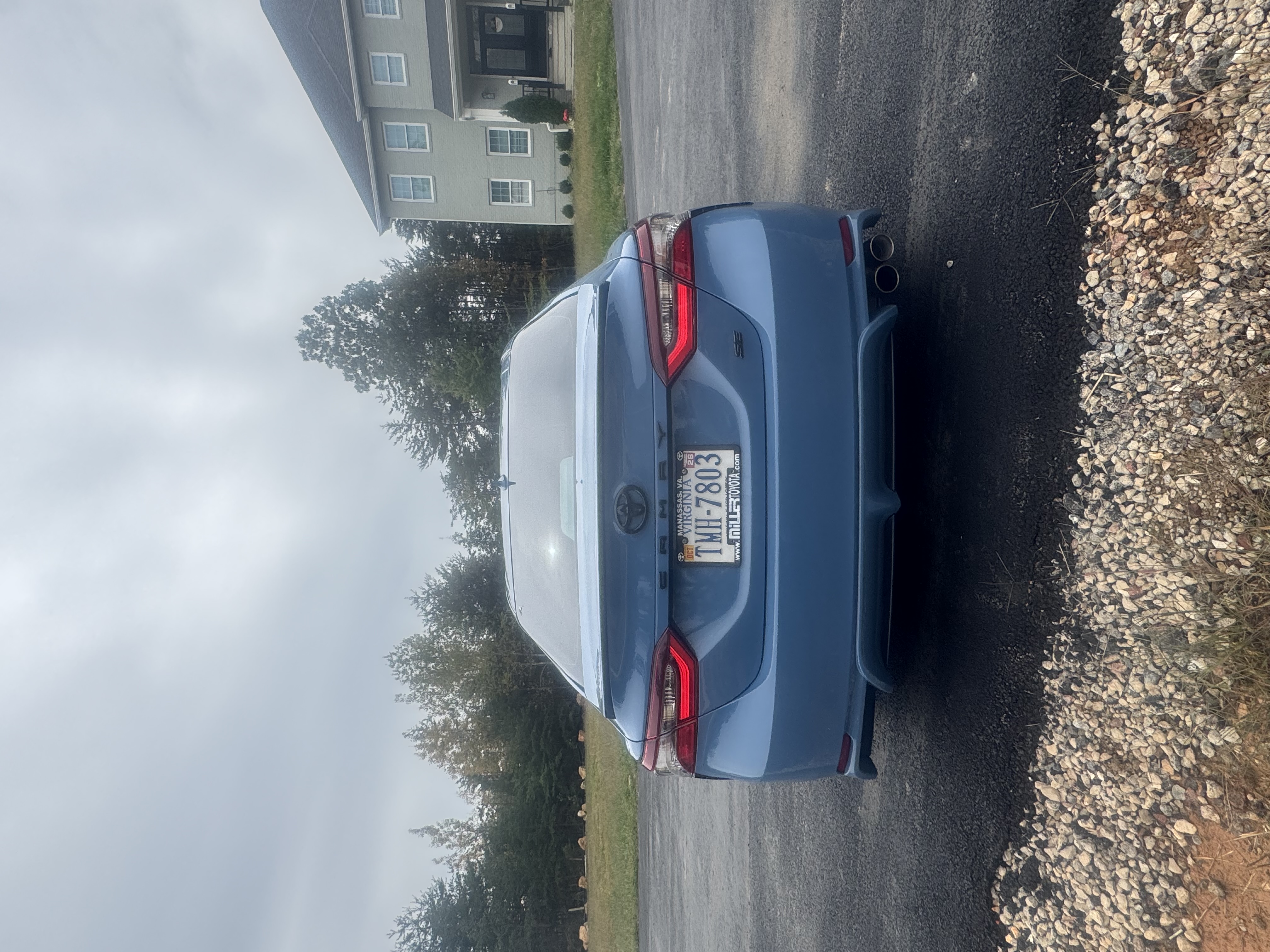 Used 2024 Toyota Camry SE w/ Cold Weather Package FWD image 6