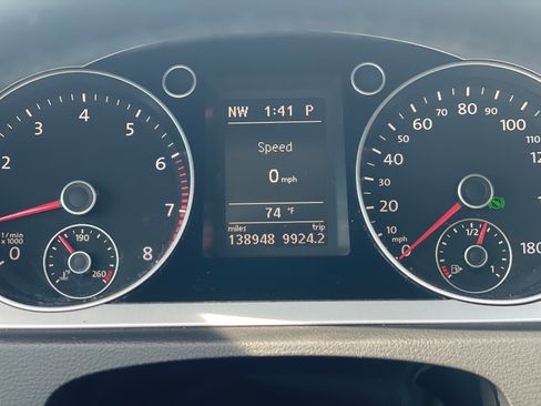 Used 2009 Volkswagen CC Sport image 17