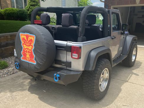 Used 2013 Jeep Wrangler Sport AWD/4WD image 4