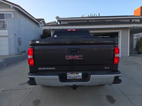 Used 2015 GMC Sierra 1500 SLT w/ SLT Crew Cab Value Package image 5
