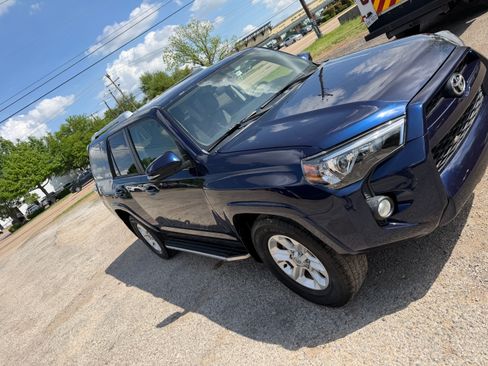 Used 2015 Toyota 4Runner SR5 image 5