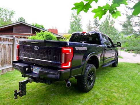 Used 2022 Ford F250 Lariat w/ Tremor Off-Road Package AWD/4WD image 12