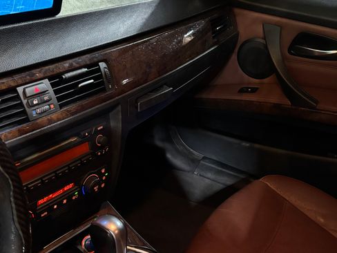 Used 2006 BMW 325i Sedan image 11