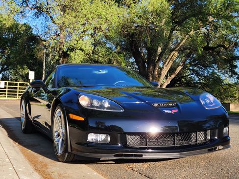 Used 2008 Chevrolet Corvette Z06 w/ Preferred Equipment Group image 10