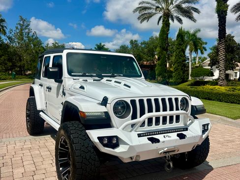 Used 2021 Jeep Wrangler Unlimited Rubicon AWD/4WD image 15