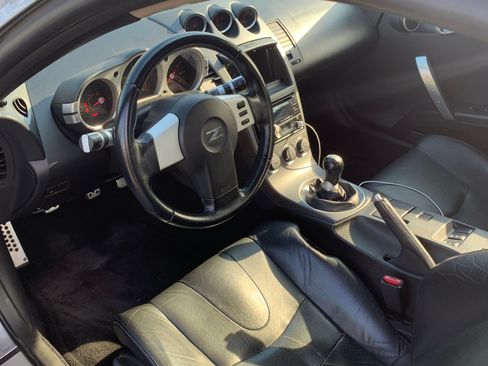 Used 2003 Nissan 350Z Touring RWD image 9