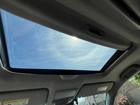 Used 2019 Honda Pilot Elite image 21