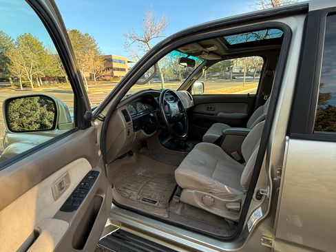 Used 2002 Toyota 4Runner SR5 image 6
