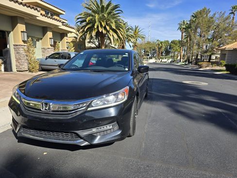 Used 2017 Honda Accord Sport image 14