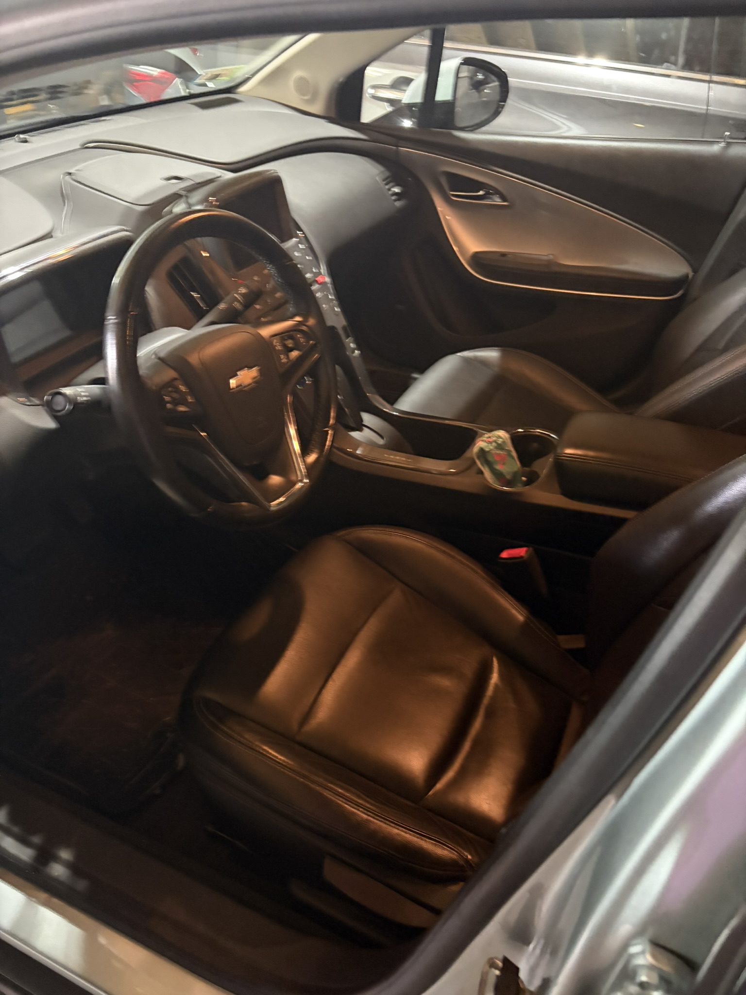 Used 2013 Chevrolet Volt Premium w/ Premium Trim Package FWD image 14