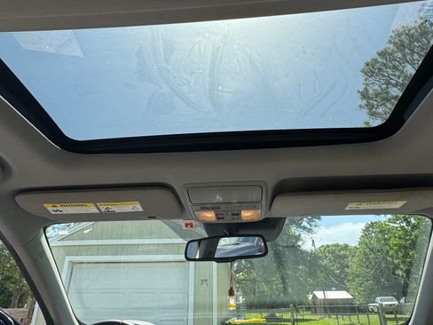Used 2018 Honda CR-V Touring image 13