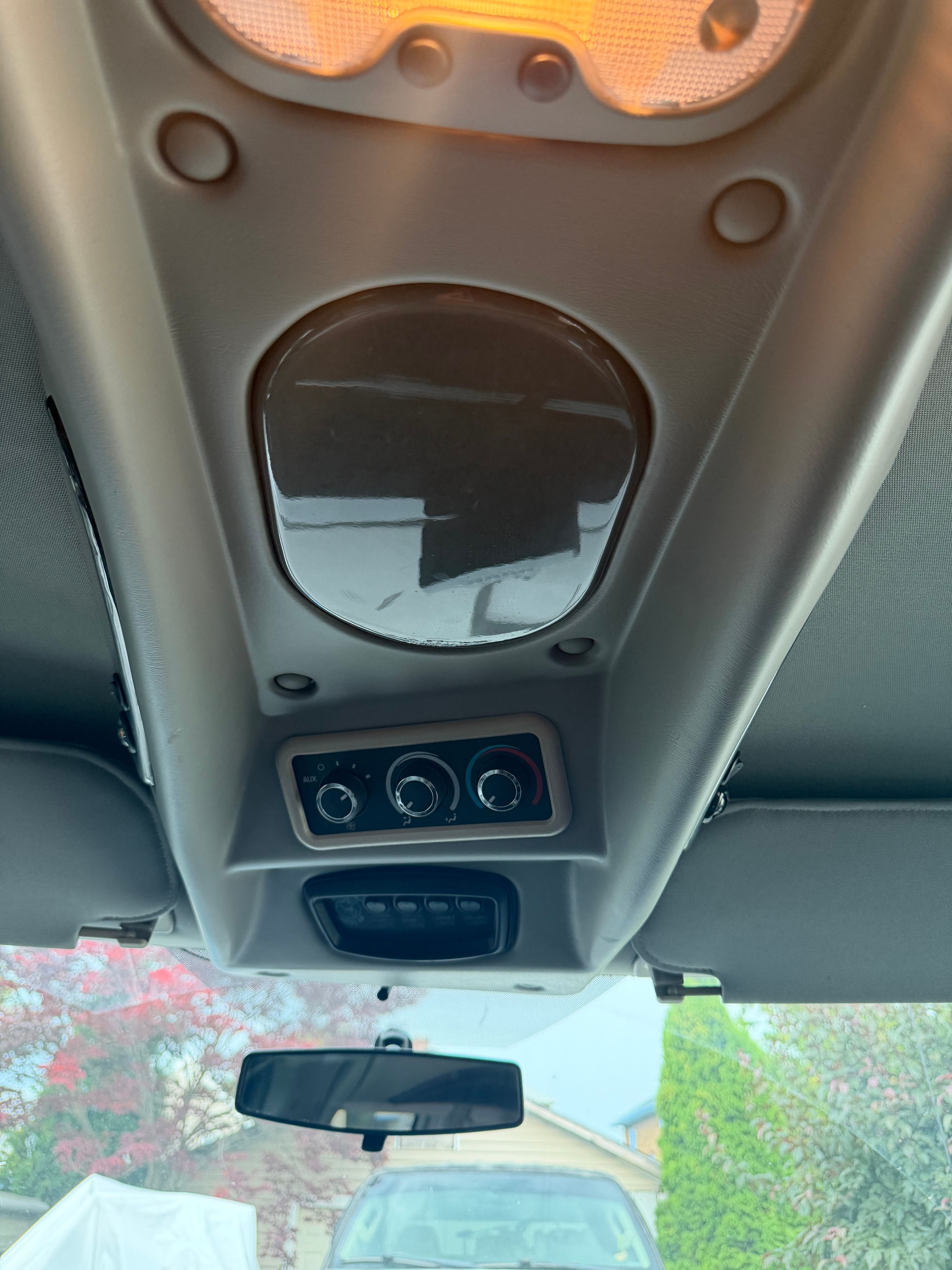Used 2017 GMC Savana 2500 RWD image 5