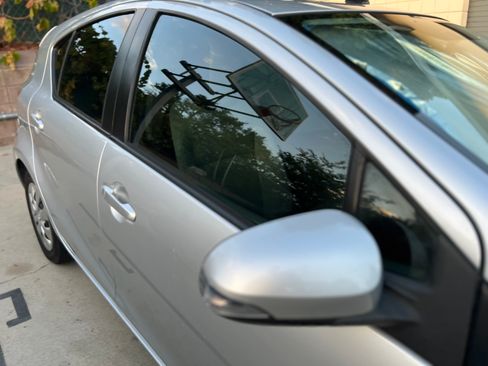 Used 2014 Toyota Prius C One image 12