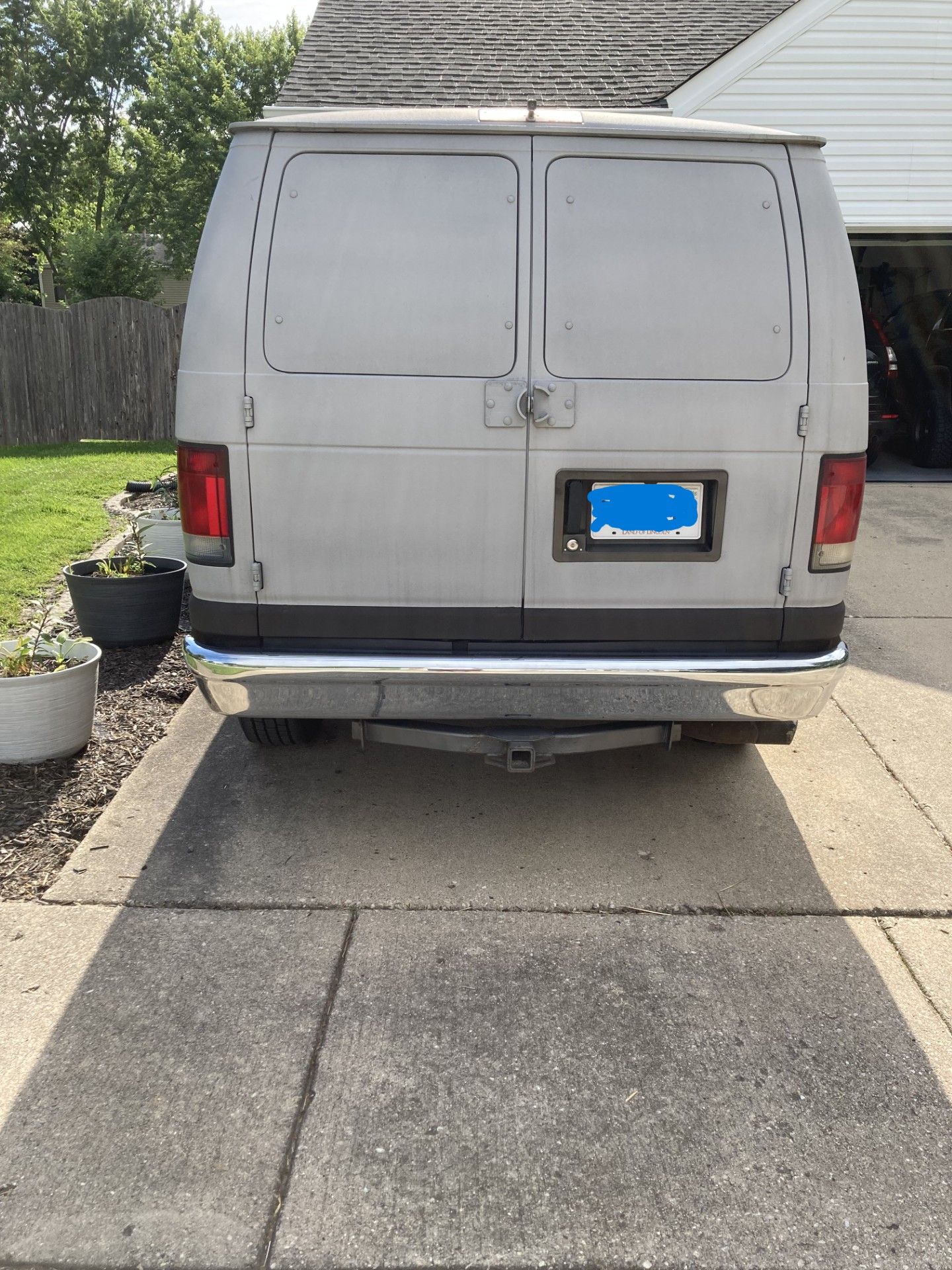 Used 2006 Ford E-350 and Econoline 350 Super Duty RWD image 5