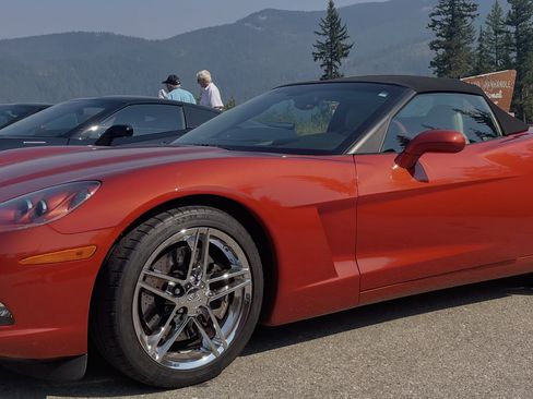 Used 2005 Chevrolet Corvette Convertible w/ Preferred Equipment Group RWD image 4