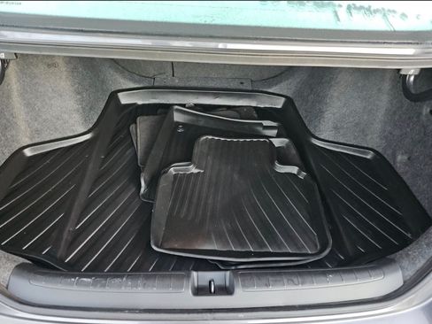 Used 2019 Honda Accord Sport image 14