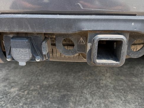 Used 2010 Toyota Sequoia Limited RWD image 21