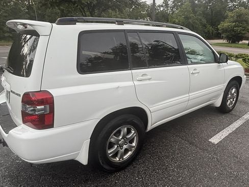 Used 2007 Toyota Highlander Sport FWD image 2