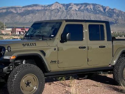 Used 2025 Jeep Gladiator Sport