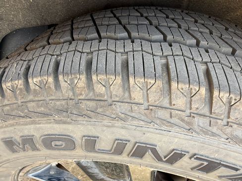 Used 2018 Nissan Armada Platinum w/ Captain Seat Package image 11