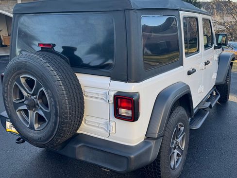 Used 2020 Jeep Wrangler Unlimited Sport S image 6