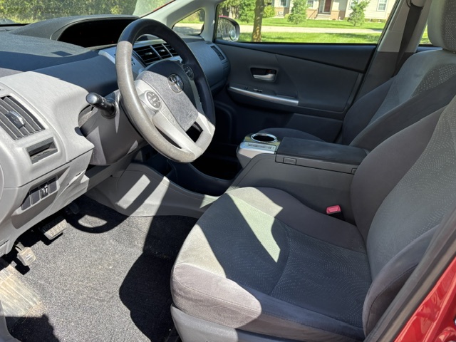 Used 2012 Toyota Prius V Three FWD image 6