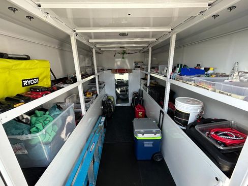 Used 2024 Ford E-350 and Econoline 350 Super Duty w/ Power Windows & Locks Group image 18