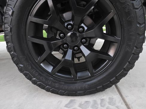 Used 2017 GMC Sierra 1500 4x4 Double Cab w/ Elevation Edition image 12