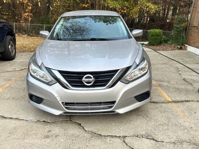 Used 2018 Nissan Altima 2.5 S w/ S Convenience Package