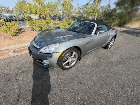 Used 2007 Saturn Sky w/ Premium Trim Pkg RWD image 2