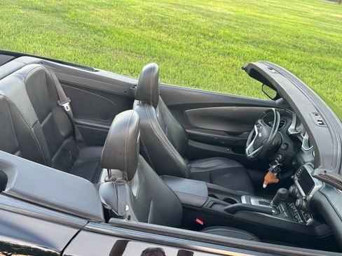 Used 2015 Chevrolet Camaro SS RWD image 17
