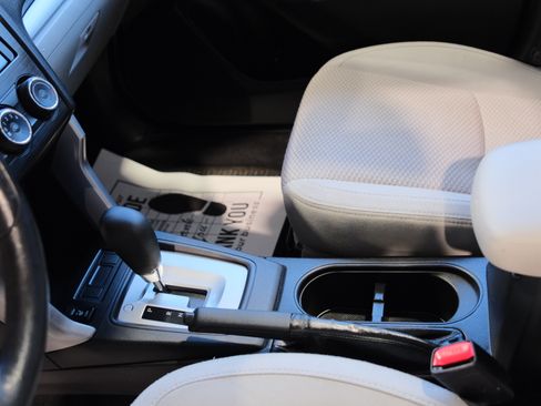 Used 2015 Subaru Forester 2.5i Premium w/ All-Weather Package image 9