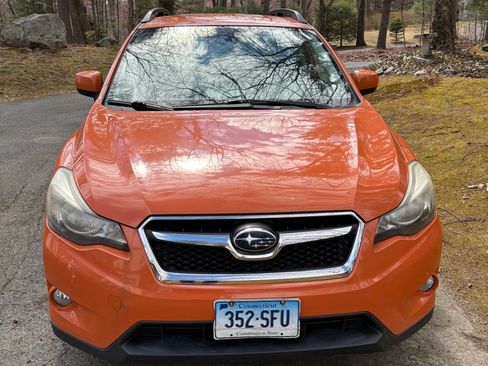 Used 2013 Subaru Crosstrek 2.0i Limited AWD/4WD image 2