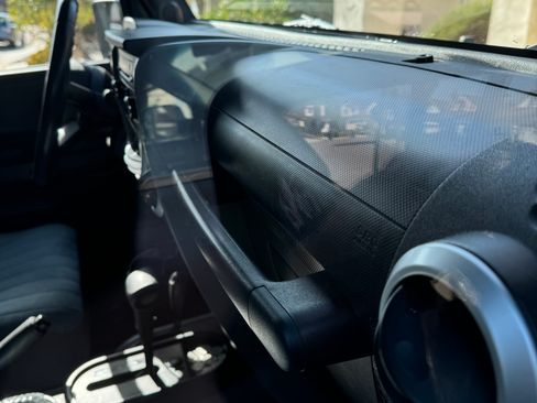 Used 2008 Jeep Wrangler Sahara w/ Dual Top Group image 14