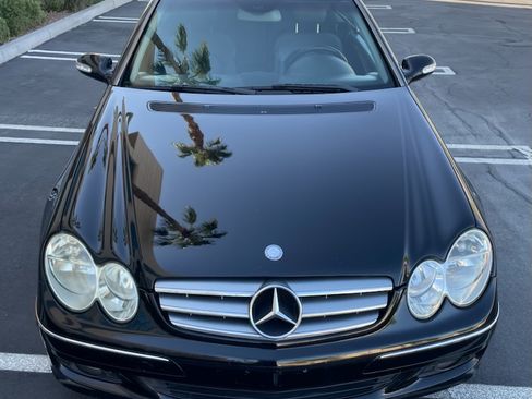 Used 2008 Mercedes-Benz CLK 350 Coupe image 4
