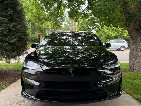 Used 2023 Tesla Model X image 4