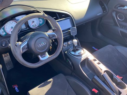 Used 2012 Audi R8 GT image 8