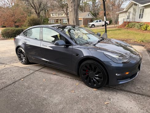 Used 2023 Tesla Model 3 Performance image 1