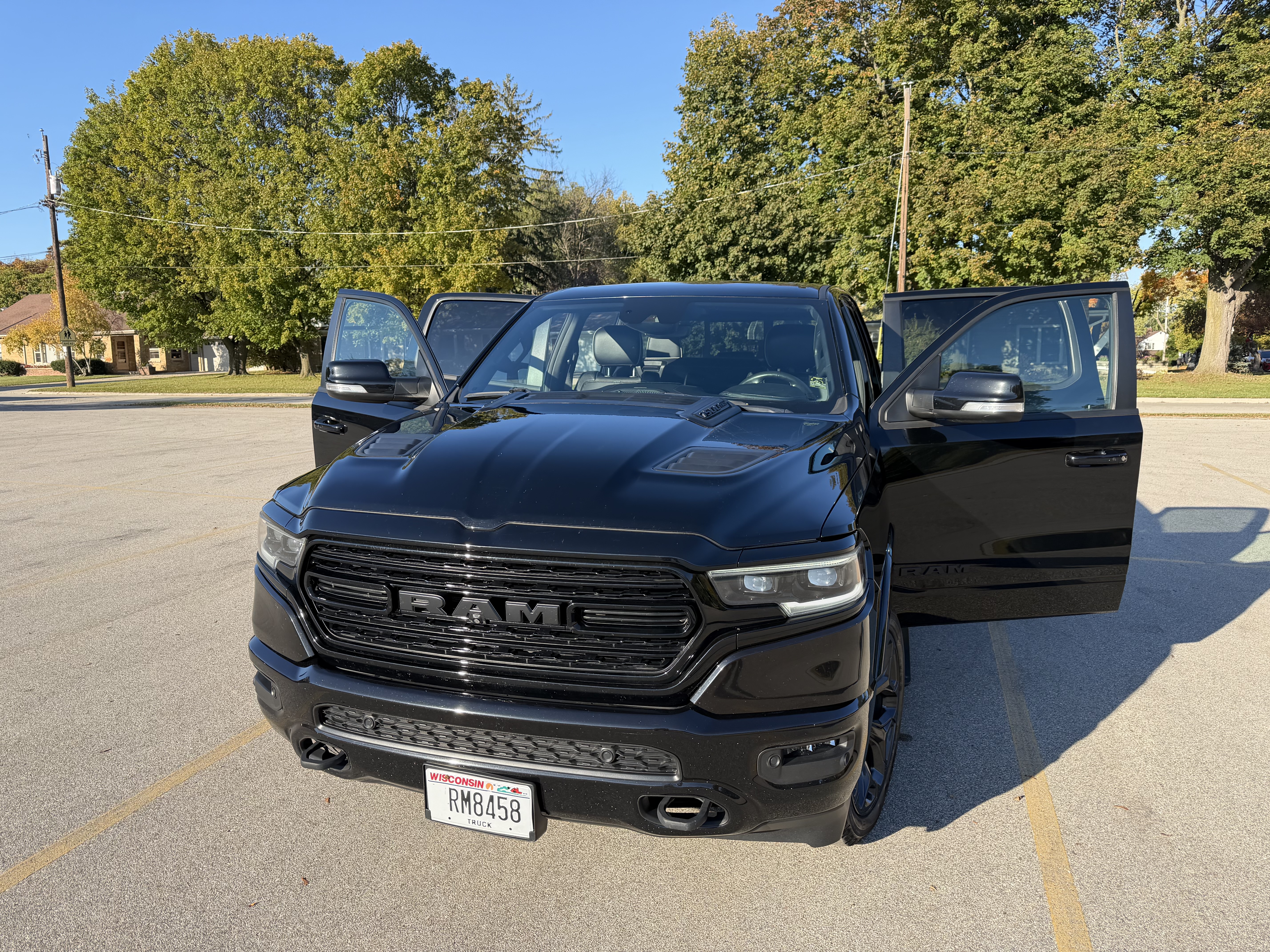 Used 2020 RAM 1500 Limited w/ Black Appearance Package AWD/4WD image 20
