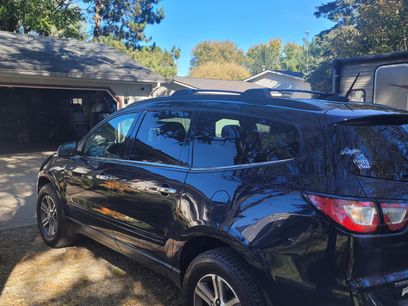 Used 2017 Chevrolet Traverse LT