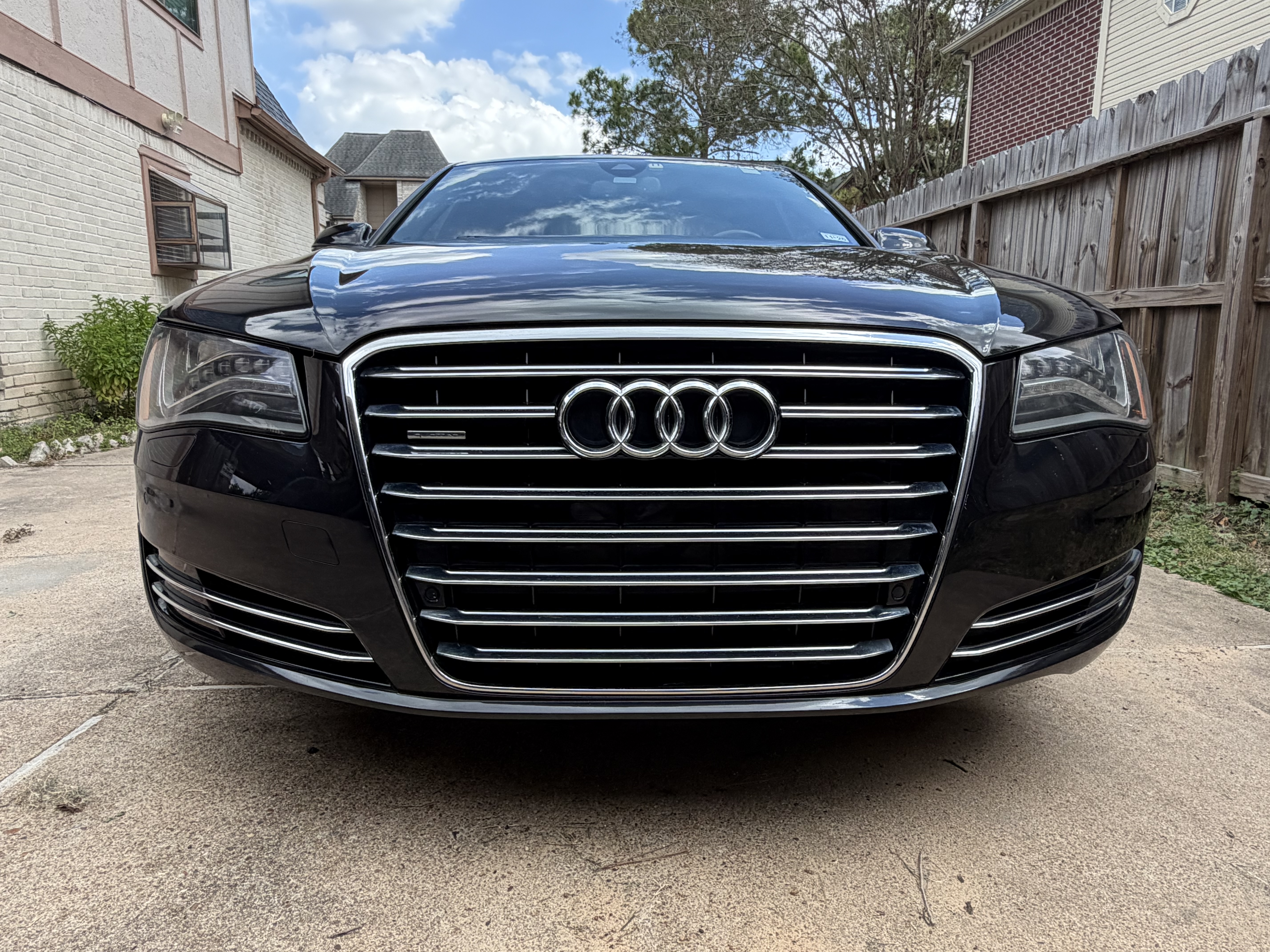 Used 2011 Audi A8 4.2 w/ Convenience Pkg AWD/4WD image 1