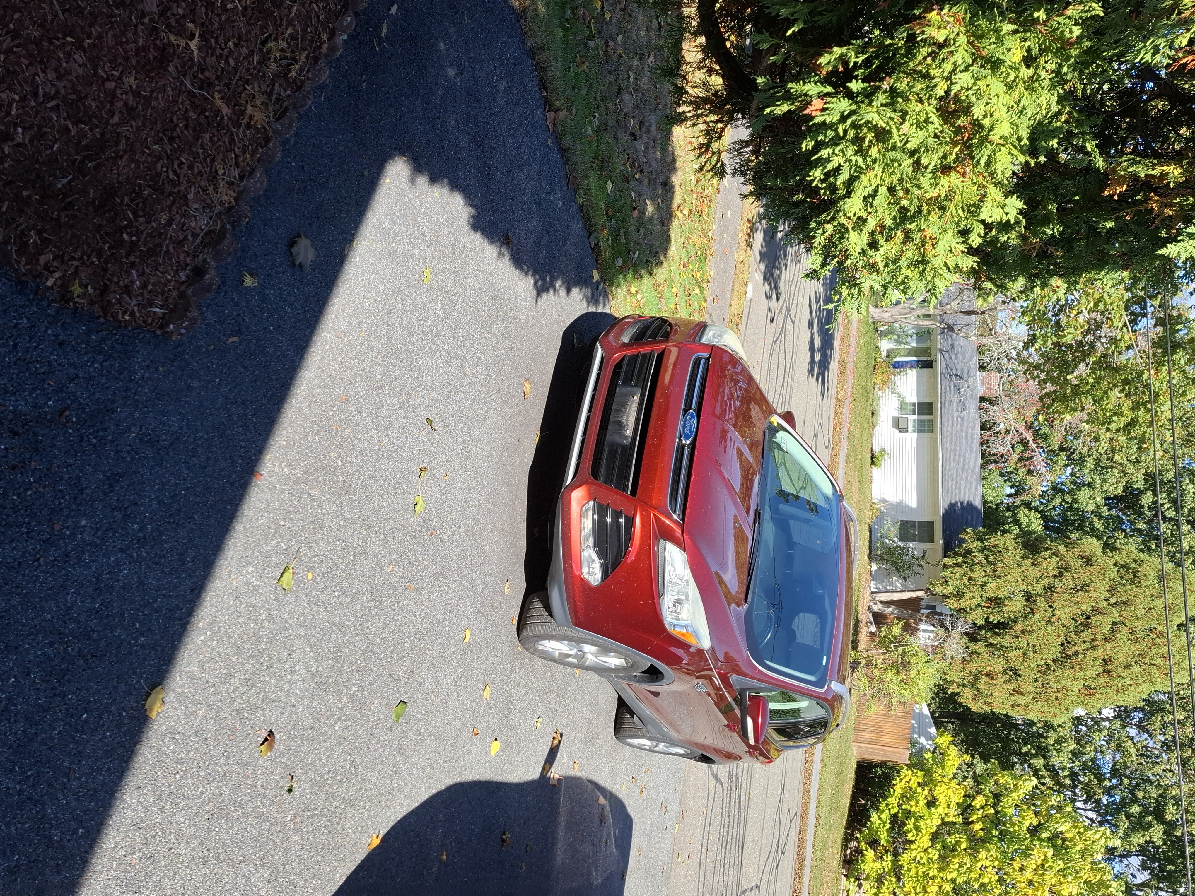 Used 2015 Ford Escape Titanium AWD/4WD image 1
